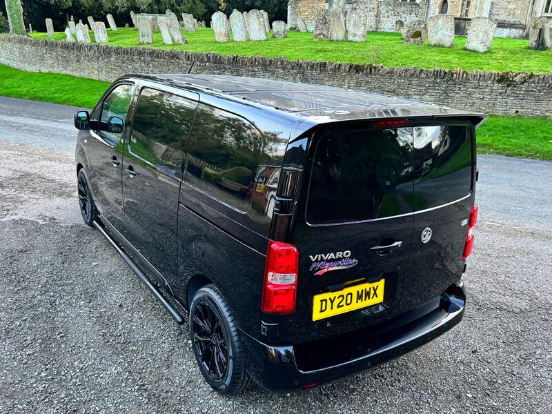 VAUXHALL VIVARO