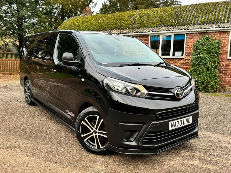 View TOYOTA PROACE 2.0 D Icon PVSsportline Edition