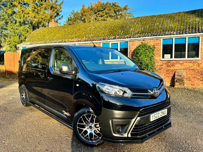 View TOYOTA PROACE 1.5 D Icon PVSsportline Edition