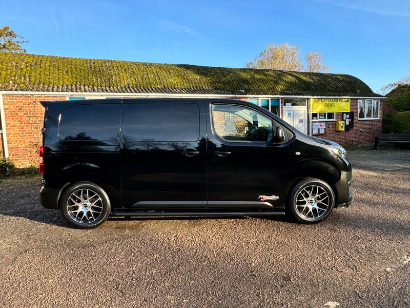 View TOYOTA PROACE 1.5 D Icon PVSsportline Edition