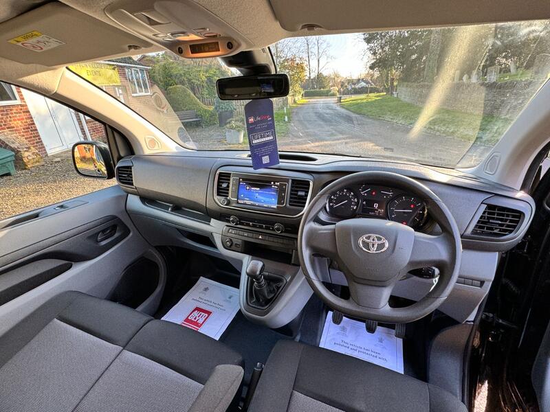 View TOYOTA PROACE 1.5 D Icon PVSsportline Edition