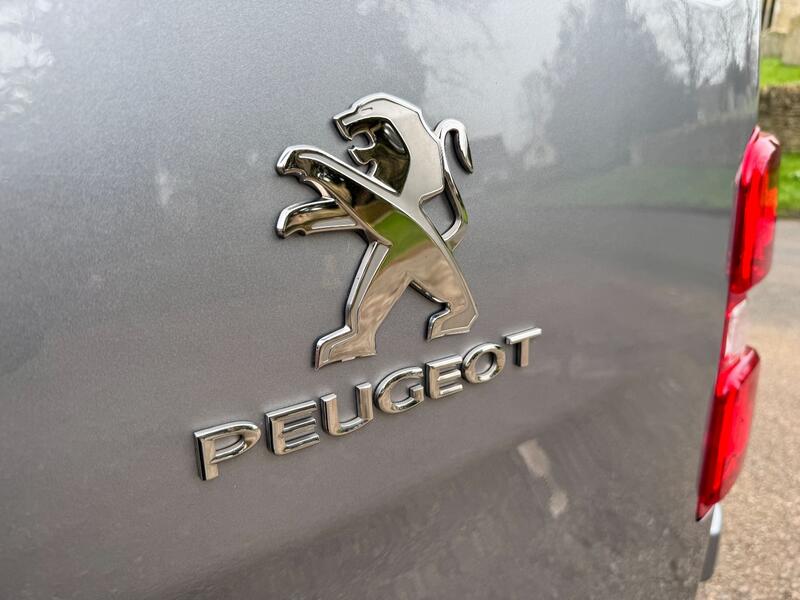 PEUGEOT EXPERT