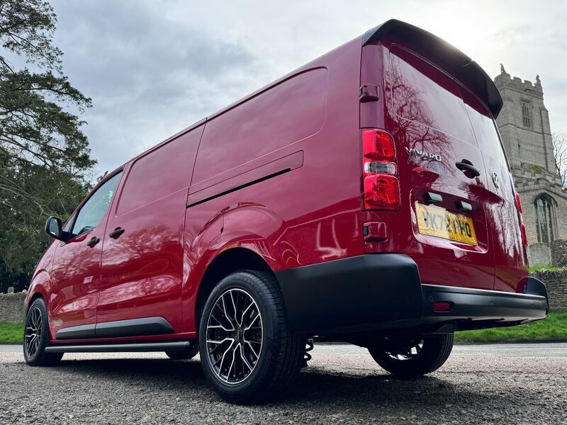 VAUXHALL VIVARO