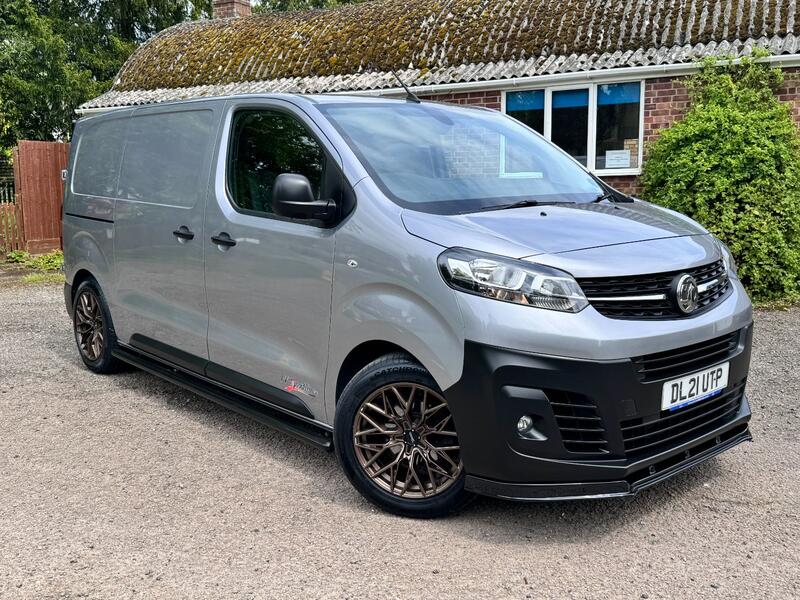 View VAUXHALL VIVARO 1.5 Turbo D 2700 Dynamic