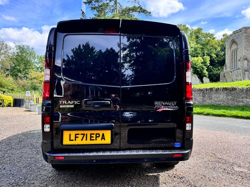 RENAULT TRAFIC