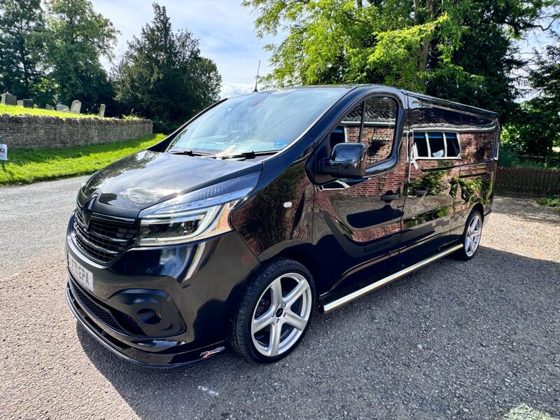 RENAULT TRAFIC