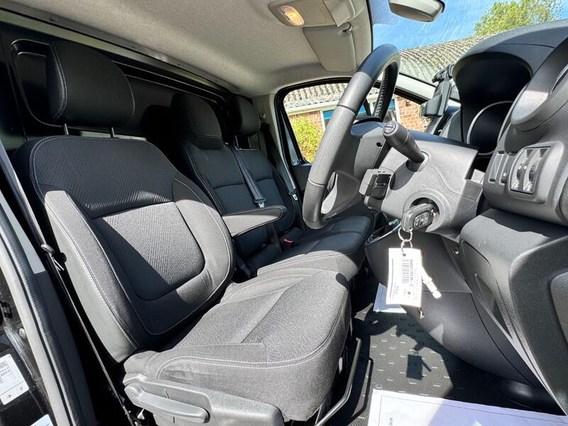 RENAULT TRAFIC