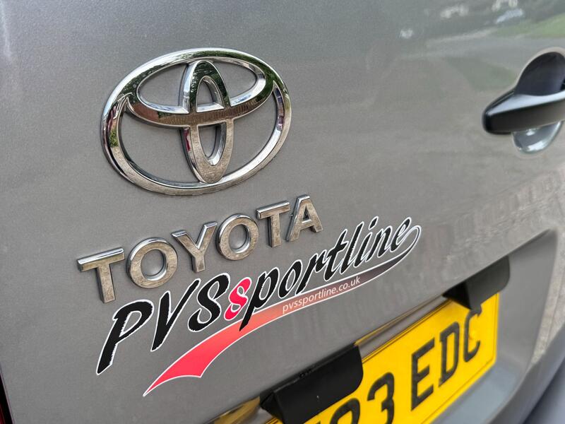 TOYOTA PROACE