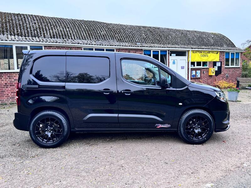 View TOYOTA PROACE CITY 1.5 BlueHDi Icon