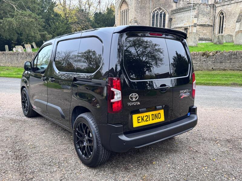 TOYOTA PROACE CITY