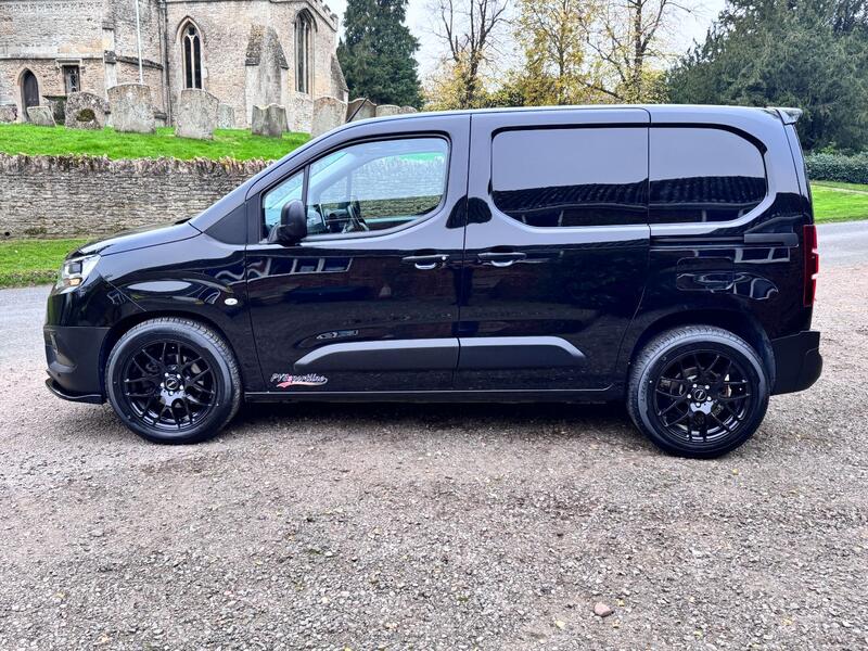 TOYOTA PROACE CITY