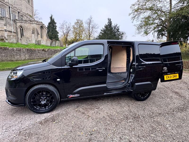 TOYOTA PROACE CITY