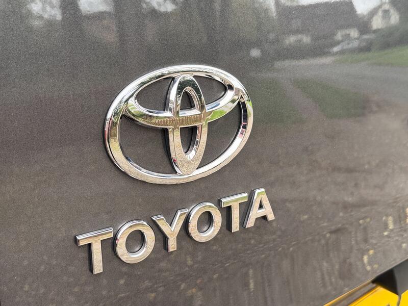 TOYOTA PROACE