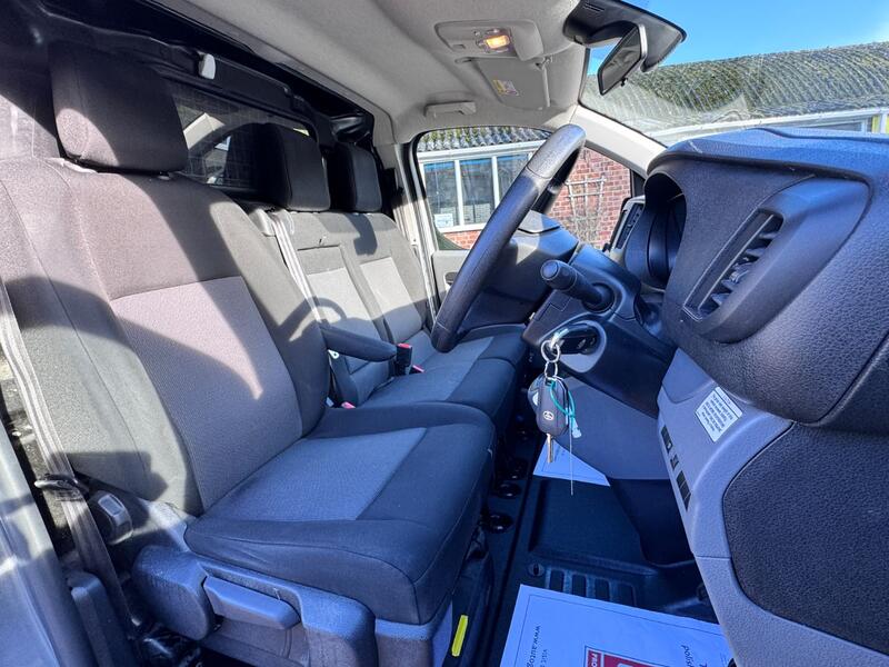 TOYOTA PROACE