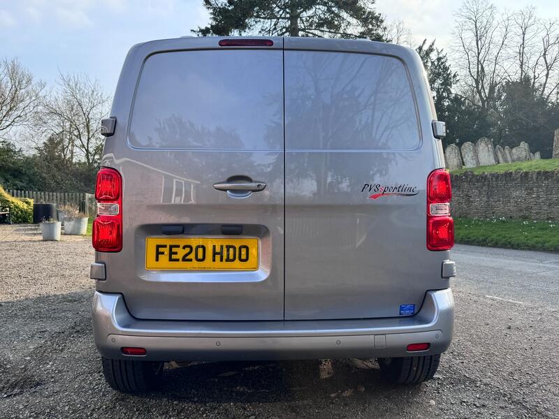 VAUXHALL VIVARO