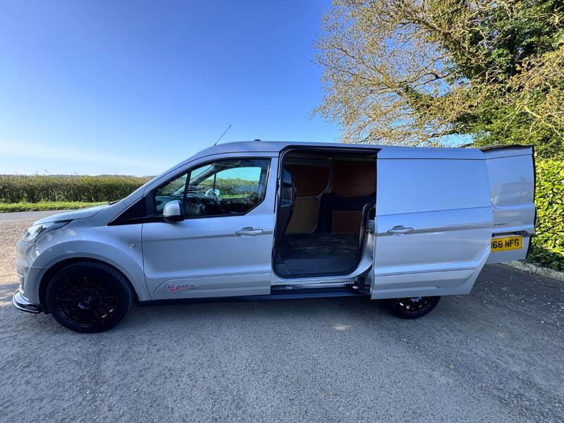 FORD TRANSIT CONNECT