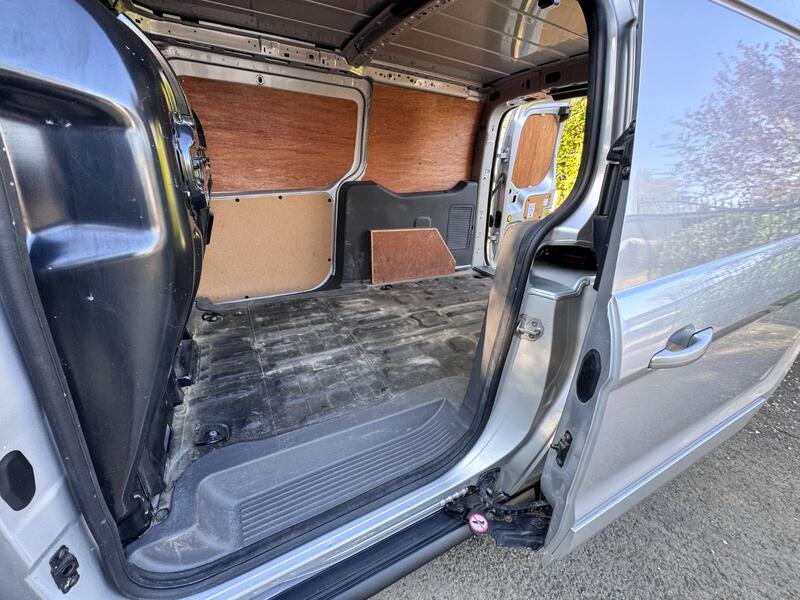 FORD TRANSIT CONNECT