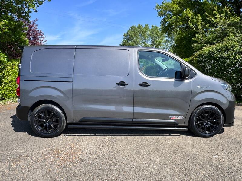 View TOYOTA PROACE 50kWh Icon
