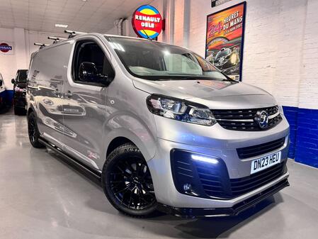 VAUXHALL VIVARO 1.5 Turbo D 2700 Pro