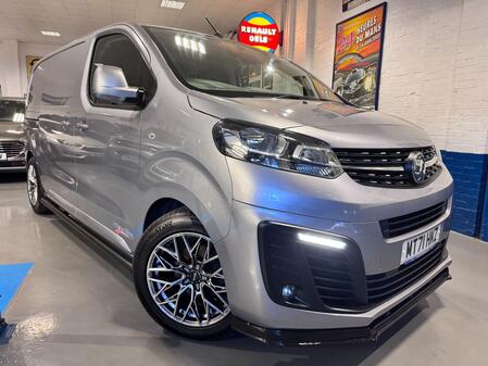 VAUXHALL VIVARO 1.5 Turbo D 2700 Sportive