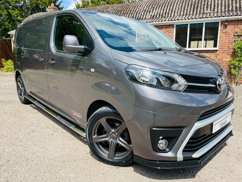 View TOYOTA PROACE 2.0D 120 L1 Comfort PVSsportline Edition
