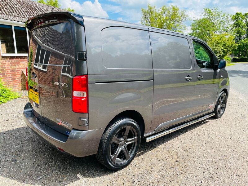 View TOYOTA PROACE 2.0D 120 L1 Comfort PVSsportline Edition