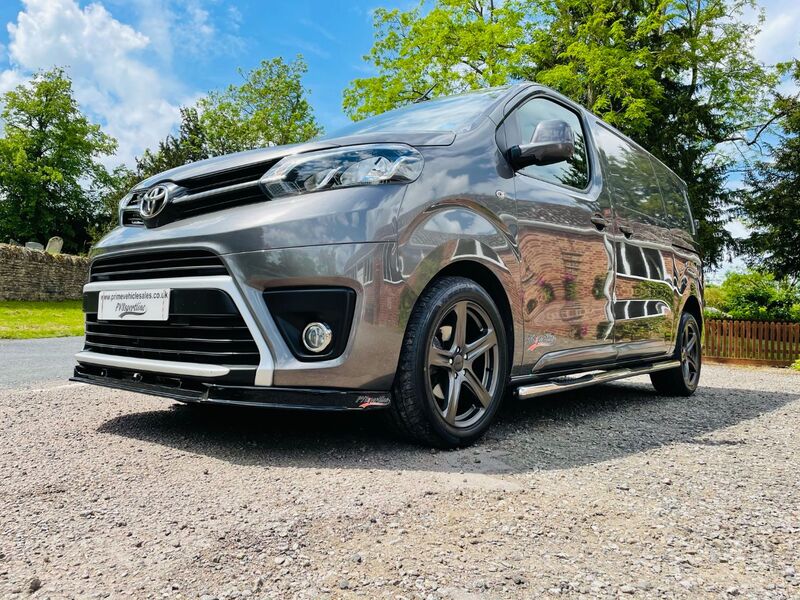 TOYOTA PROACE