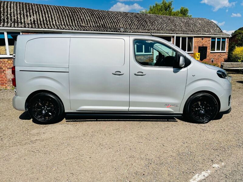 View TOYOTA PROACE 1.6 L1 COMFORT PVSSPORTLINE EDITION
