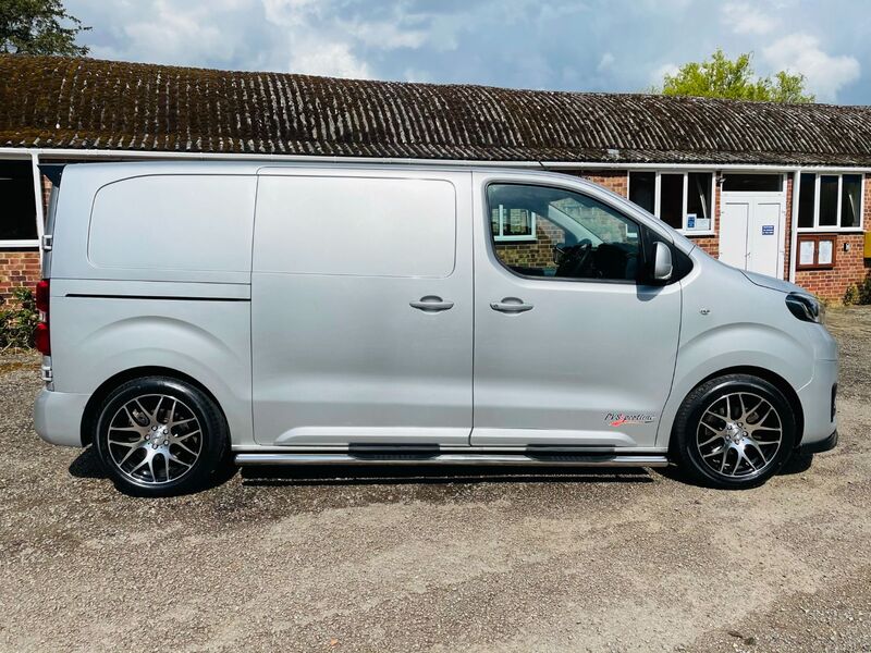 View TOYOTA PROACE 1.6D L1 COMFORT PVSSPORTLINE EDITION