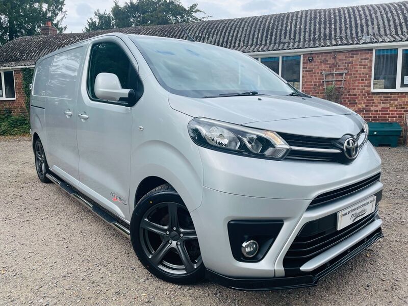 View TOYOTA PROACE L1 COMFORT PVSsportline Edition