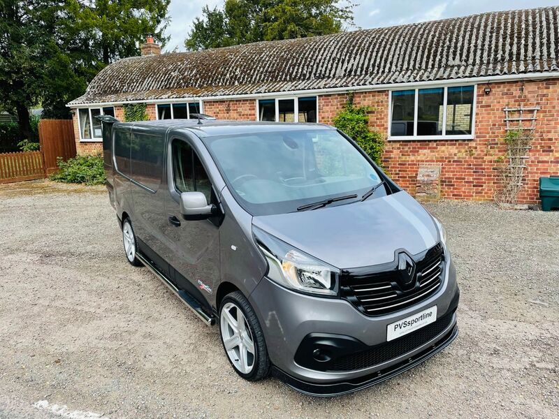 RENAULT TRAFIC