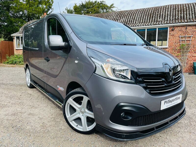 RENAULT TRAFIC