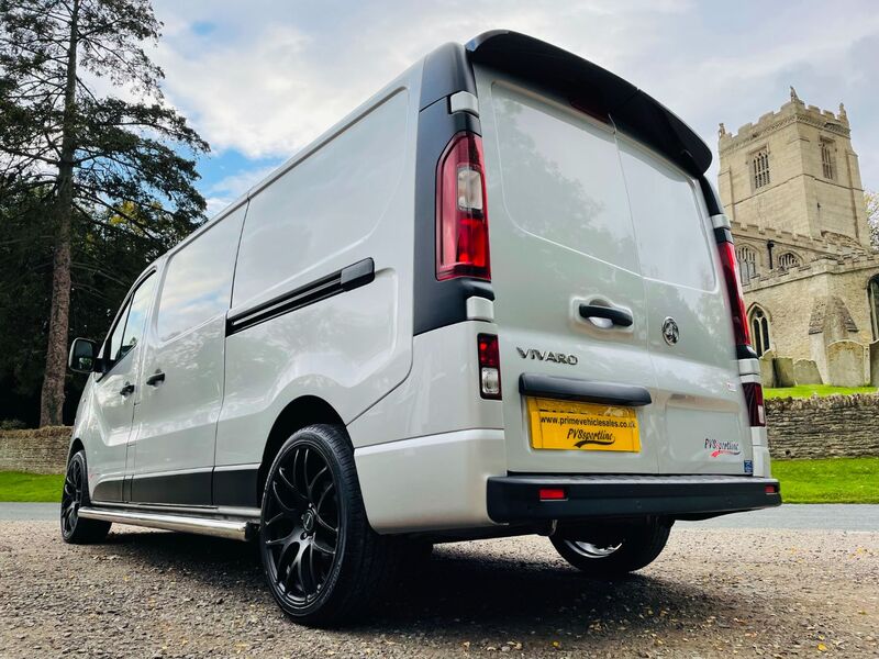 View VAUXHALL VIVARO L2H1 2900 SPORTIVE CDTI PVSSPORTLINE EDITION