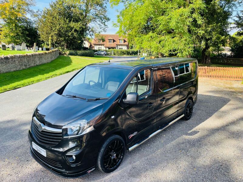 VAUXHALL VIVARO