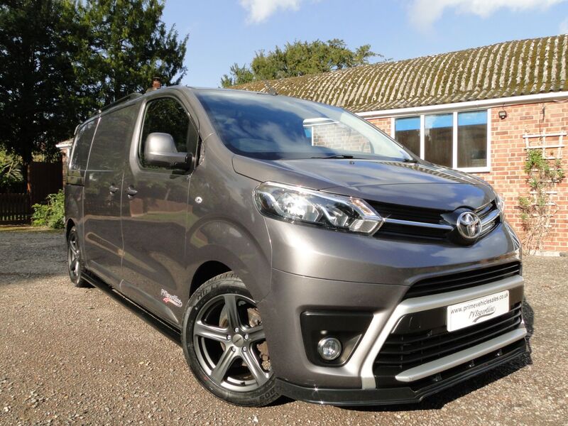 View TOYOTA PROACE L1 COMFORT PVSsportline Edition