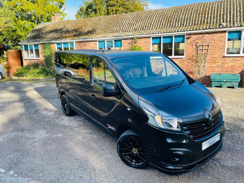 RENAULT TRAFIC