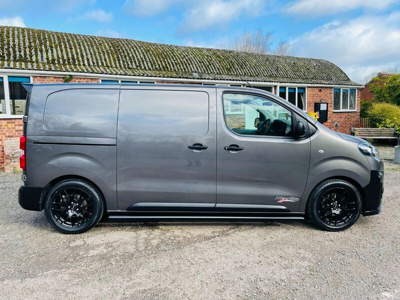 View CITROEN DISPATCH M 1000 ENTERPRISE BLUEHDI SS PVssportline Edition