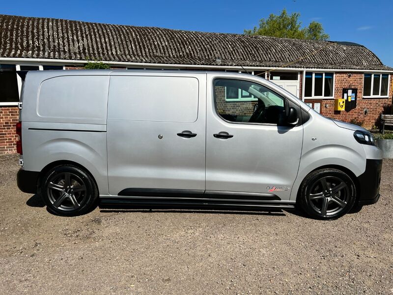 View CITROEN DISPATCH M 1000 ENTERPRISE BLUEHDI SS PVSSPORTLINE EDITION