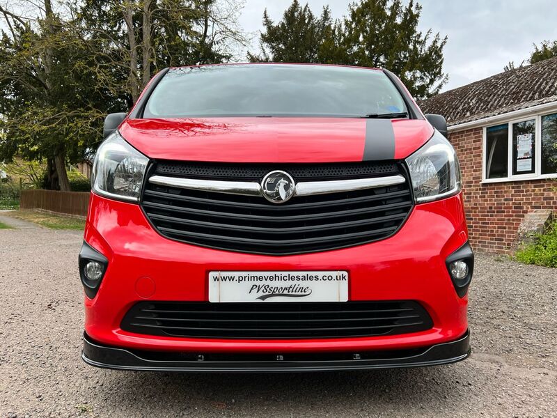 VAUXHALL VIVARO