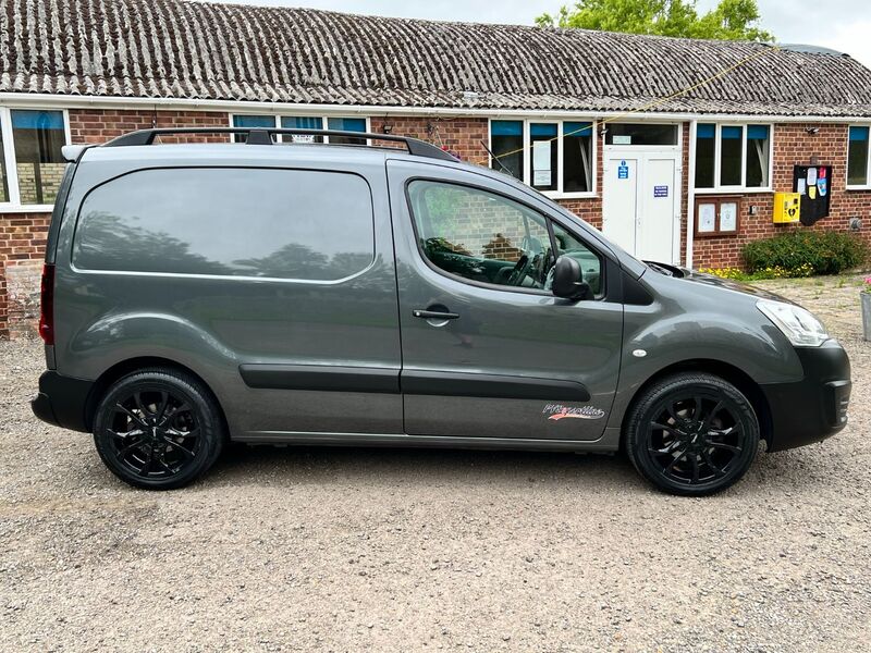 View CITROEN BERLINGO 625 ENTERPRISE L1 BLUEHDI PVSsportline Edition