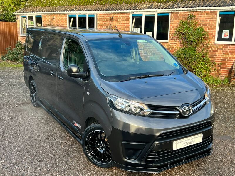 TOYOTA PROACE