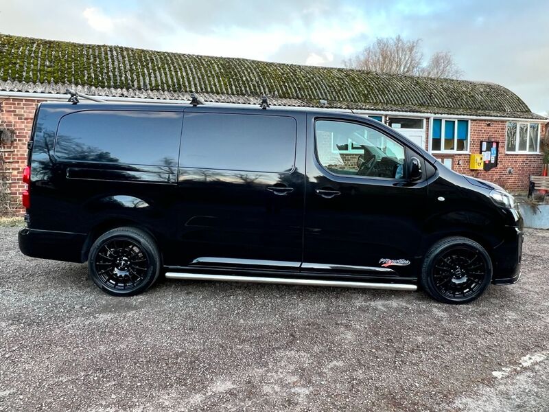 View VAUXHALL VIVARO L2H1 3100 SPORTIVE SS PVSSPORTLINE EDITION