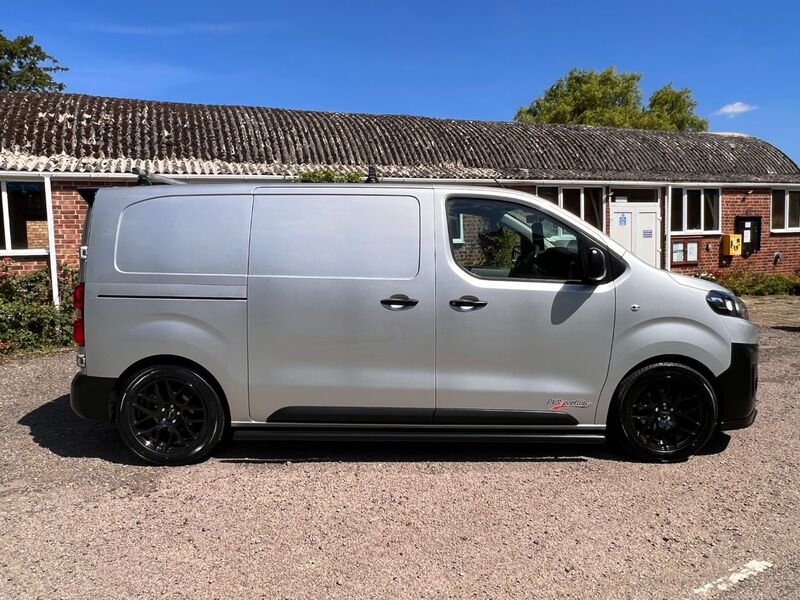 View CITROEN DISPATCH M 1000 ENTERPRISE BLUEHDI SS PVSsportline Edition