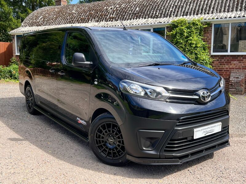 View TOYOTA PROACE L2 ICON PVSSPORTLINE EDITION