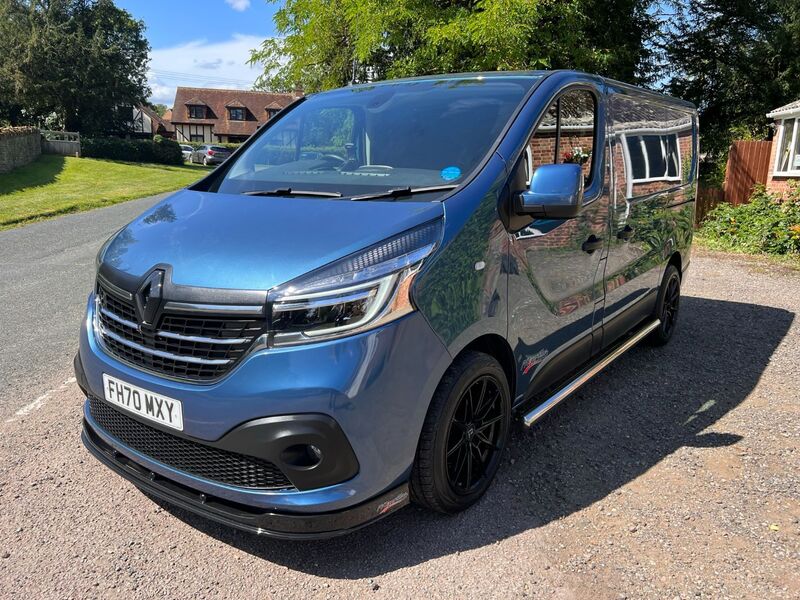 RENAULT TRAFIC